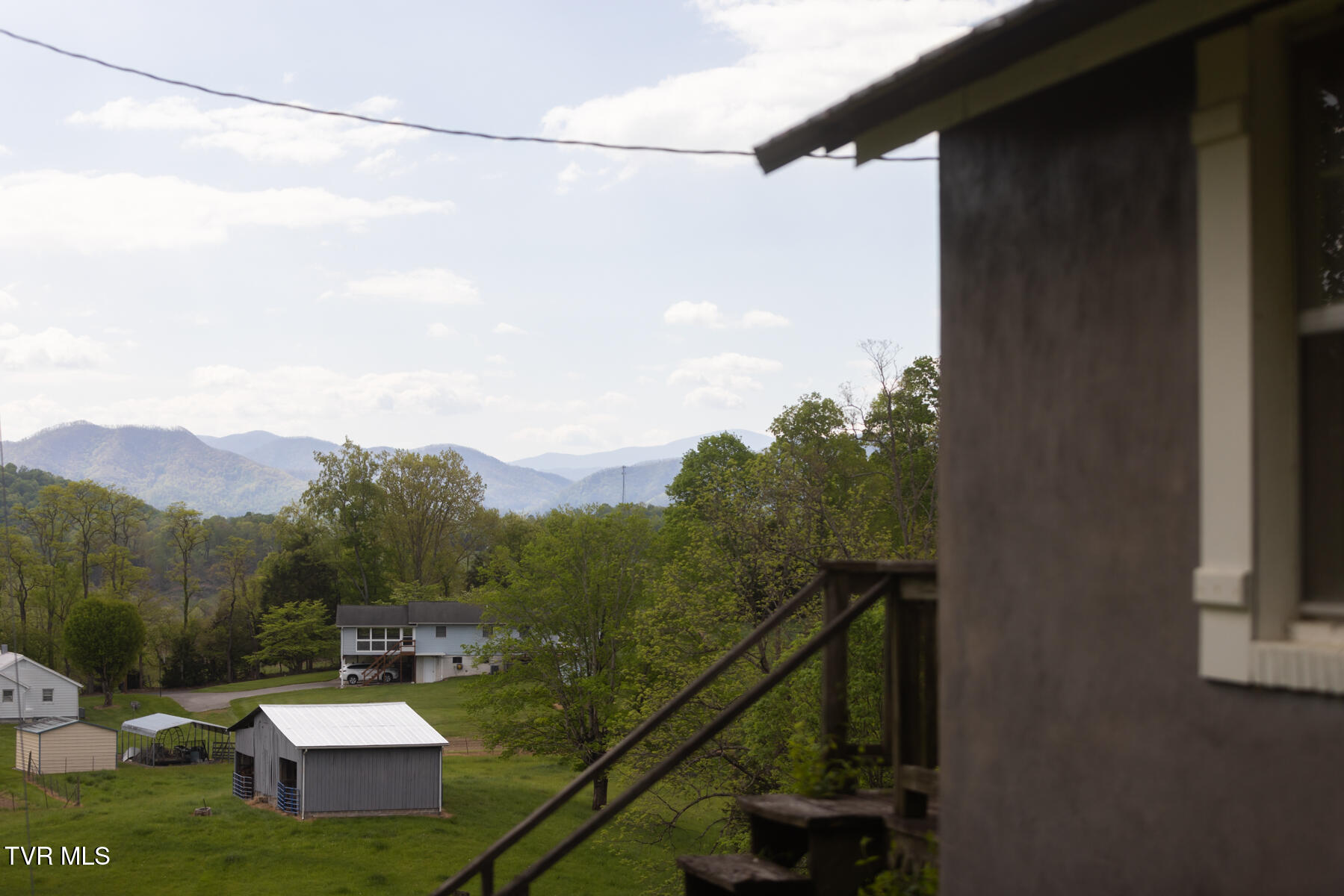 133 Bob Wright Road Elizabethton, TN 37643 - Photo 11 of 46 133BobWright_260420_0011