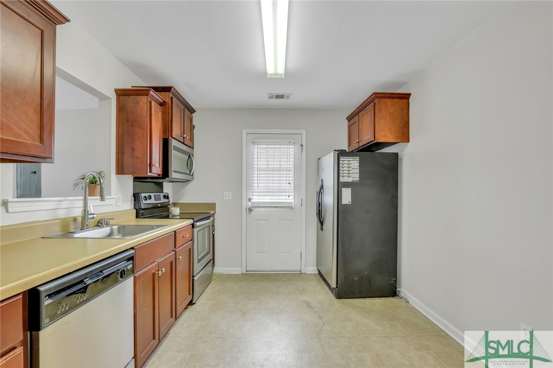 25 Rosa Lane Savannah, GA 31419 - Photo 14 of 32