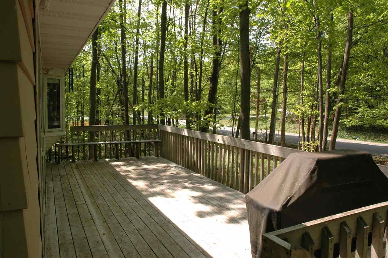 2110 North Jacobson Road Suttons Bay, MI 49682 - Photo 12 of 20 1785396-11.JPG