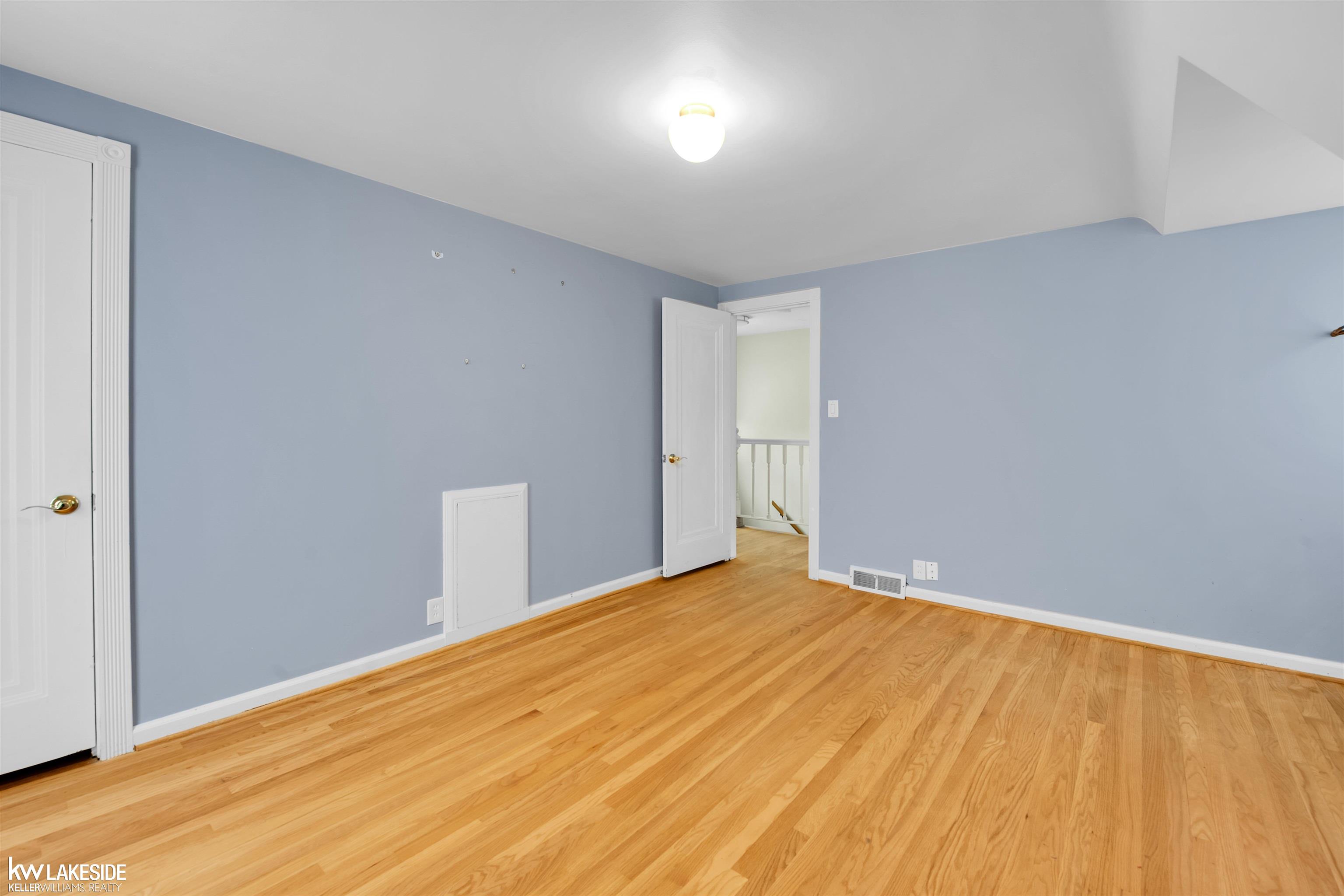 966 Hawthorne Road Grosse Pointe Woods, MI 48236 - Photo 20 of 24