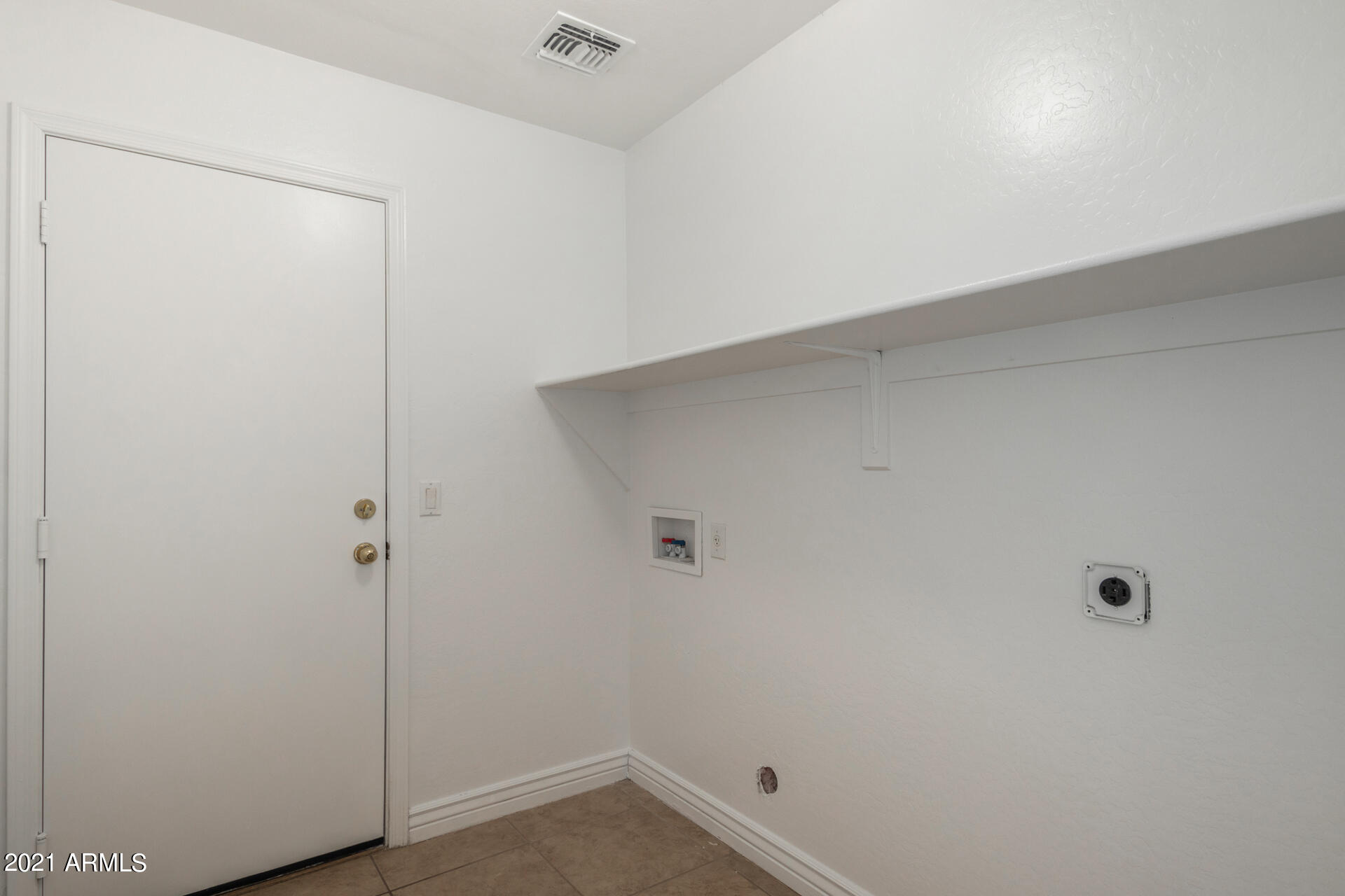 2437 West Darrel Road Phoenix, AZ 85041 - Photo 24 of 38 0024-24 - Darrel