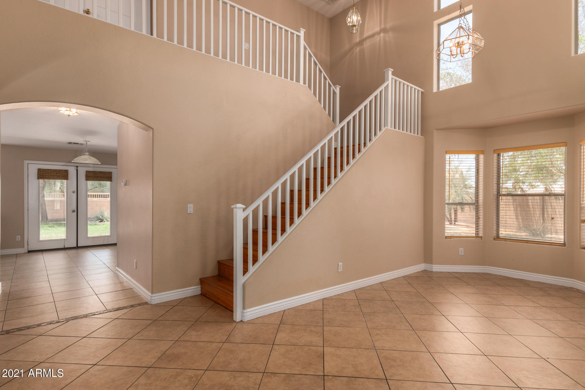 2437 West Darrel Road Phoenix, AZ 85041 - Photo 7 of 38 0006-06 - Darrel