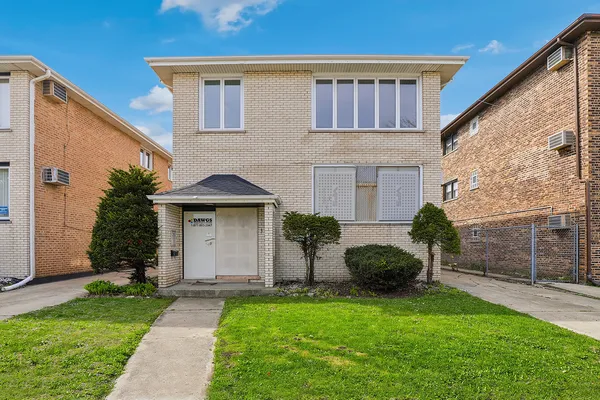 $159,950 | 1633 Downs Drive, Calumet City, IL 60409