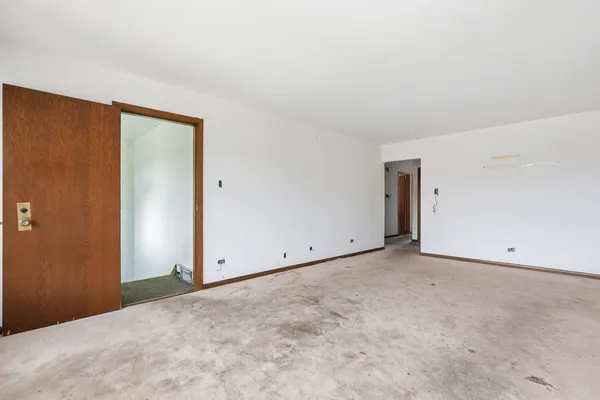 $159,950 | 1633 Downs Drive, Calumet City, IL 60409