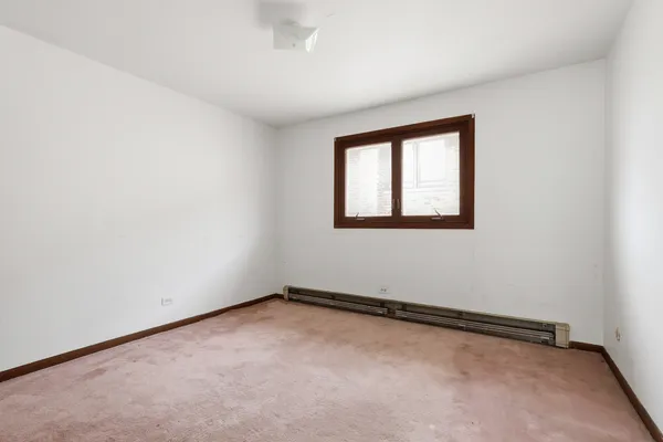 $159,950 | 1633 Downs Drive, Calumet City, IL 60409