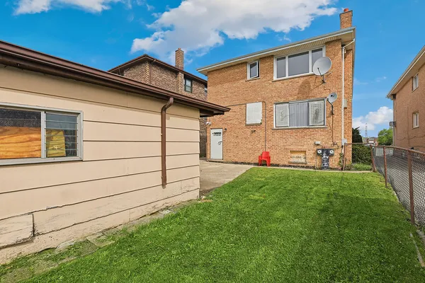 $159,950 | 1633 Downs Drive, Calumet City, IL 60409