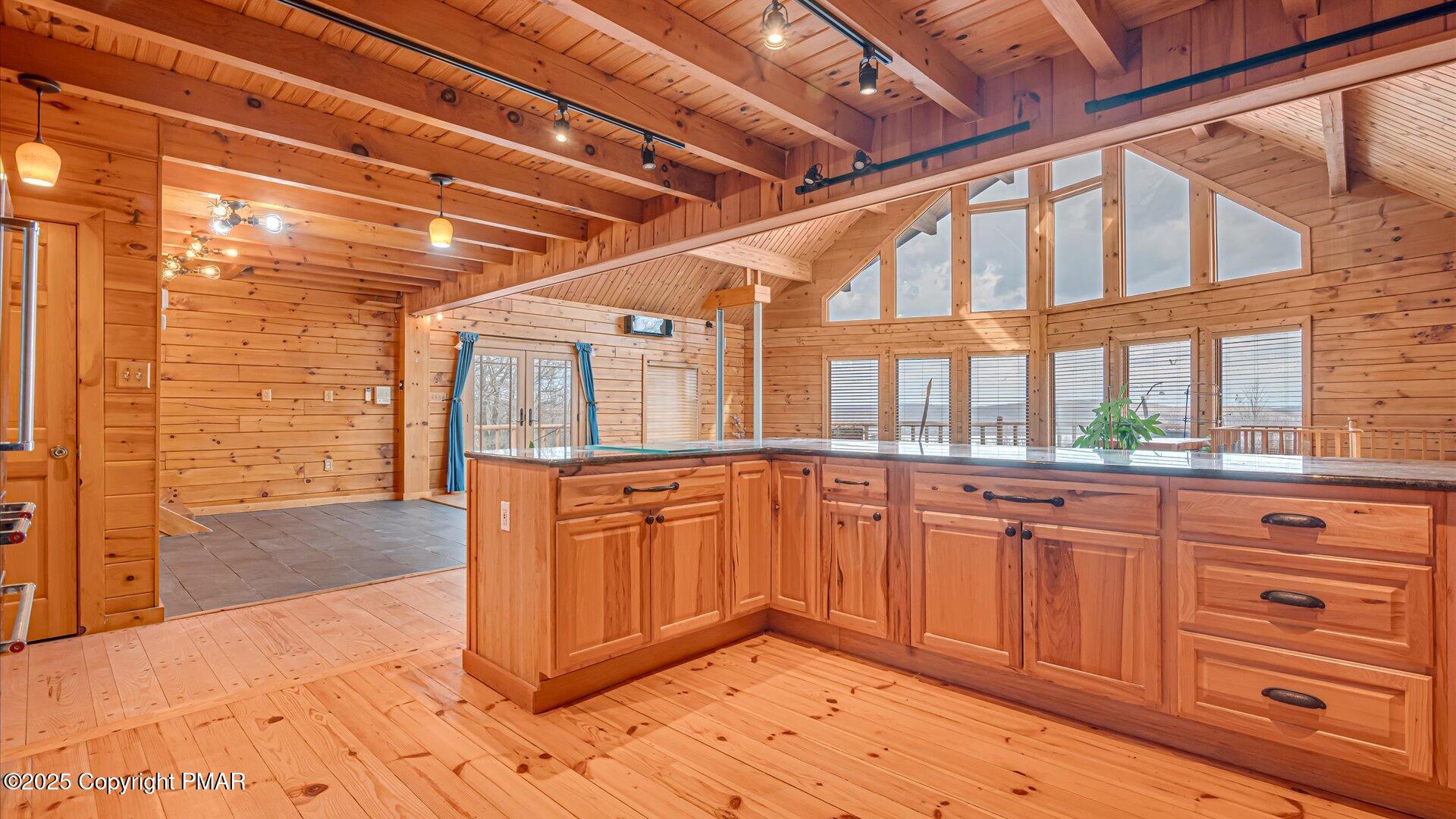 122 Meadow View Road Shohola, PA 18458 - Photo 13 of 69 12-Kitchen