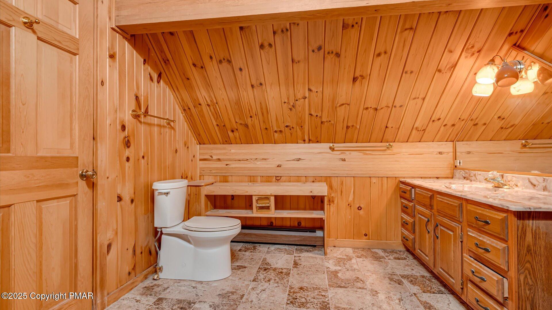 122 Meadow View Road Shohola, PA 18458 - Photo 39 of 69 38-Bath 3 Upper Level