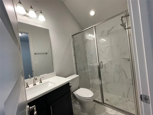 $2,850 | 149 Night Bloom Path, Liberty Hill, TX 78642