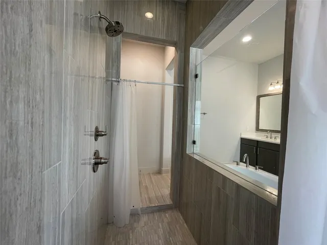 $2,850 | 149 Night Bloom Path, Liberty Hill, TX 78642