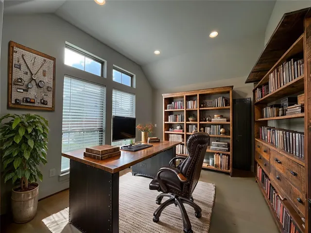 $2,850 | 149 Night Bloom Path, Liberty Hill, TX 78642