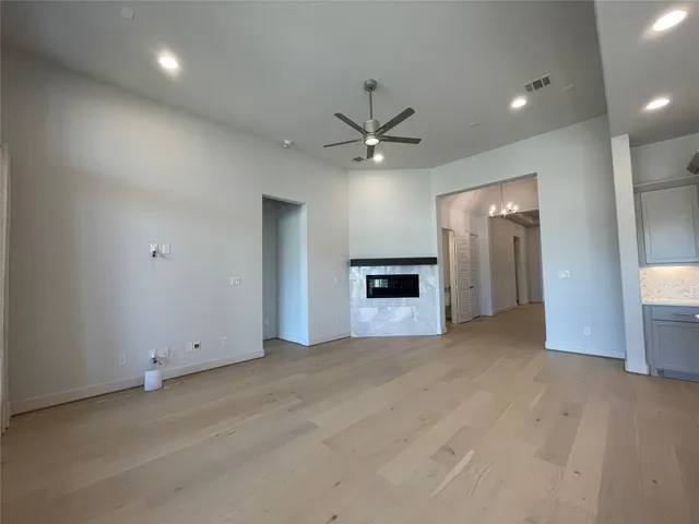 $2,850 | 149 Night Bloom Path, Liberty Hill, TX 78642