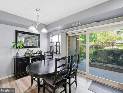 $199,000 | 5250 Valley Forge Drive, Unit 109, Alexandria, VA 22304