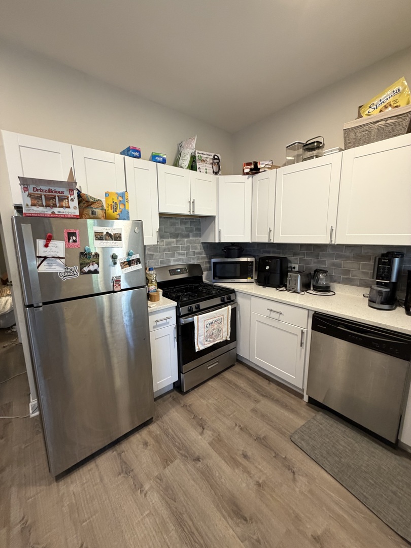 854 West George Street, Unit 3 Chicago, IL 60657 - Photo 5 of 22