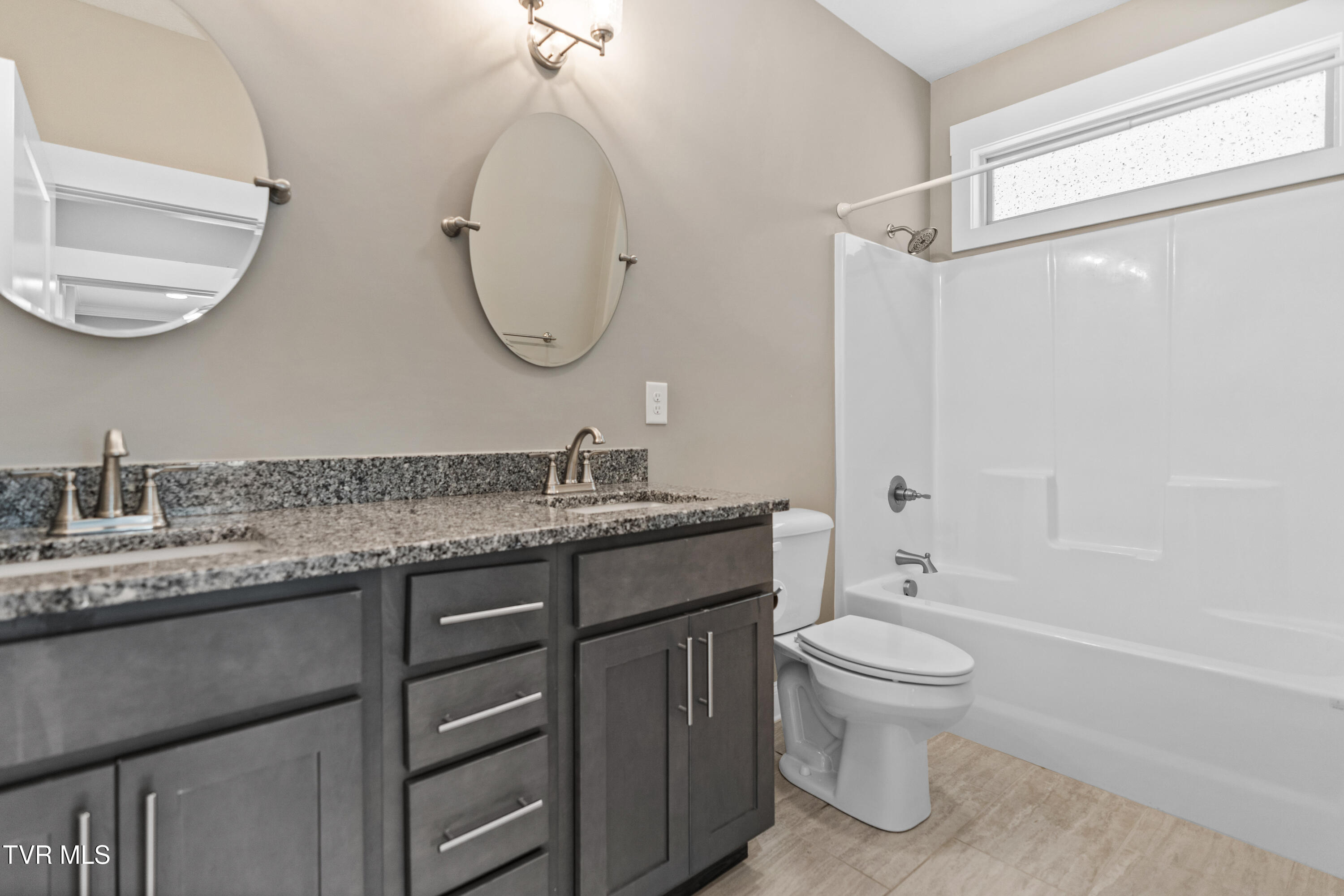 957 Riddle Ridge Jonesborough, TN 37659 - Photo 6 of 32 DSC08458