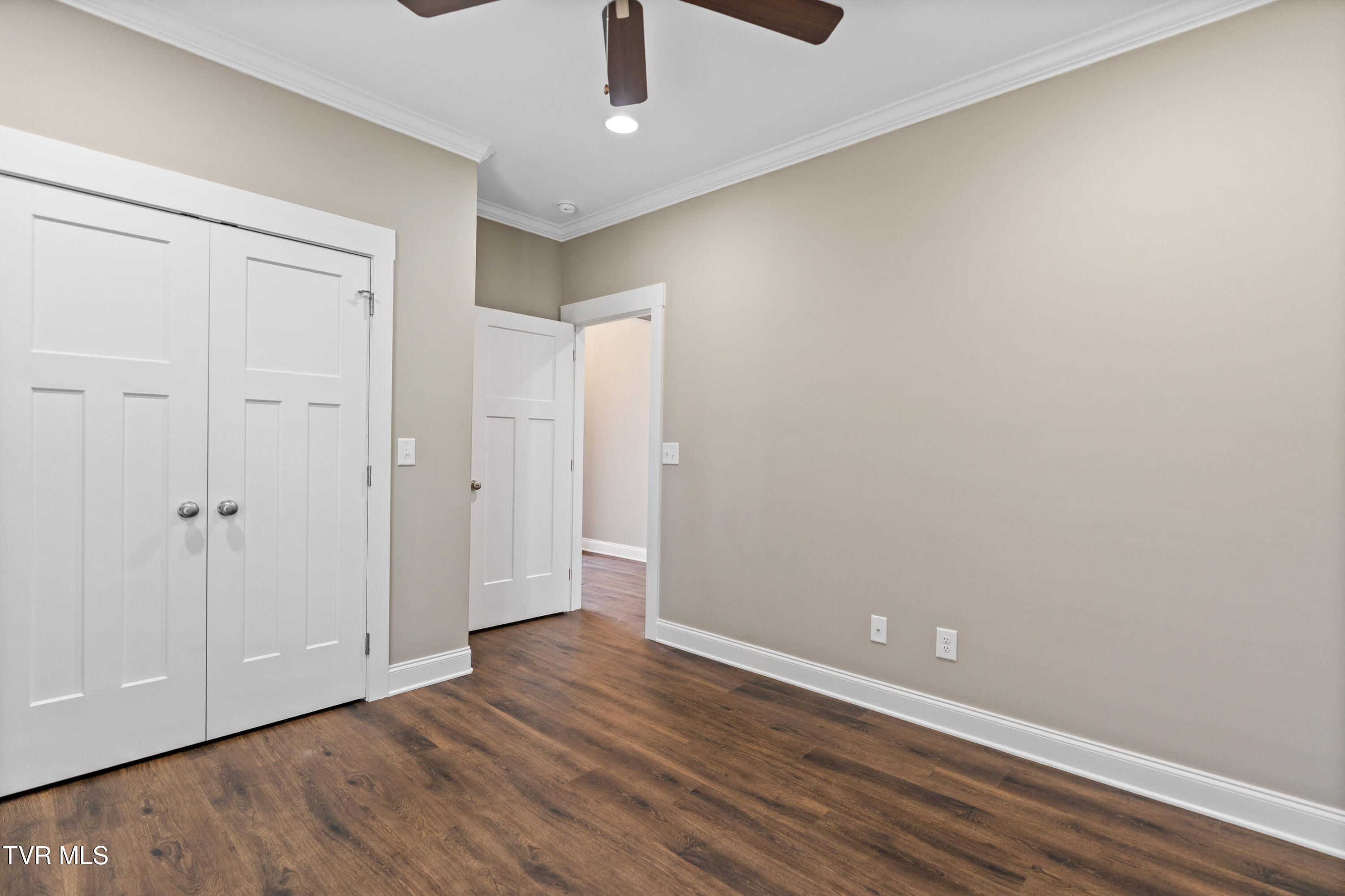 957 Riddle Ridge Jonesborough, TN 37659 - Photo 8 of 32 DSC08467