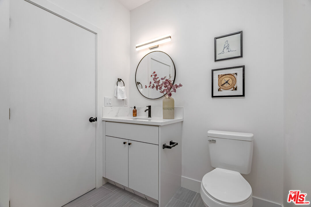 5832 David Avenue Los Angeles, CA 90034 - Photo 30 of 44