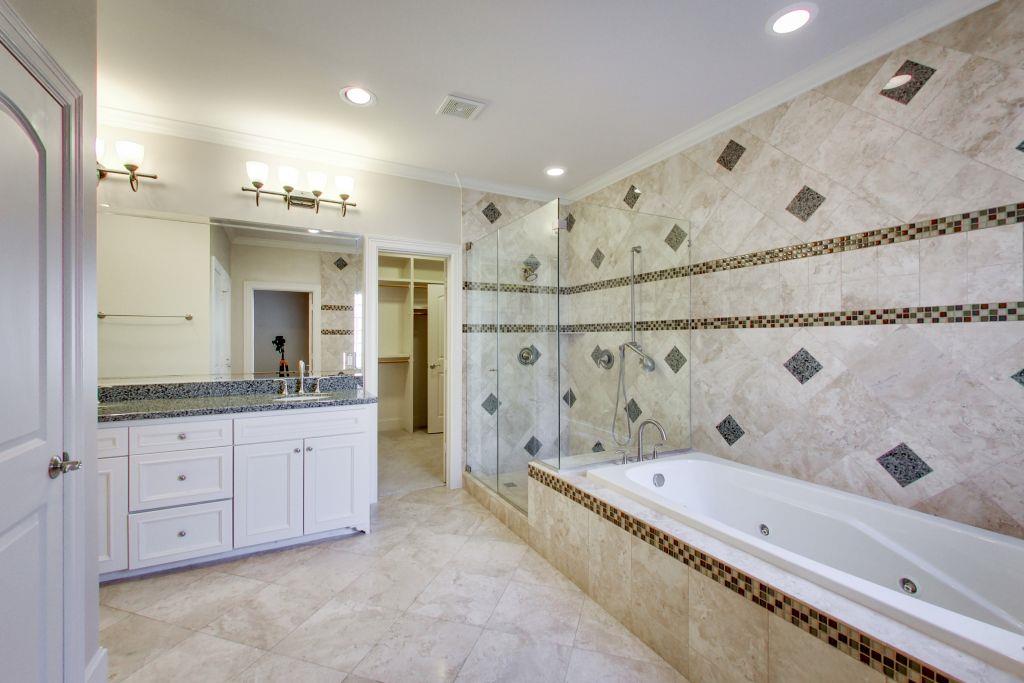 4324 Ione Street Bellaire, TX 77401 - Photo 22 of 32