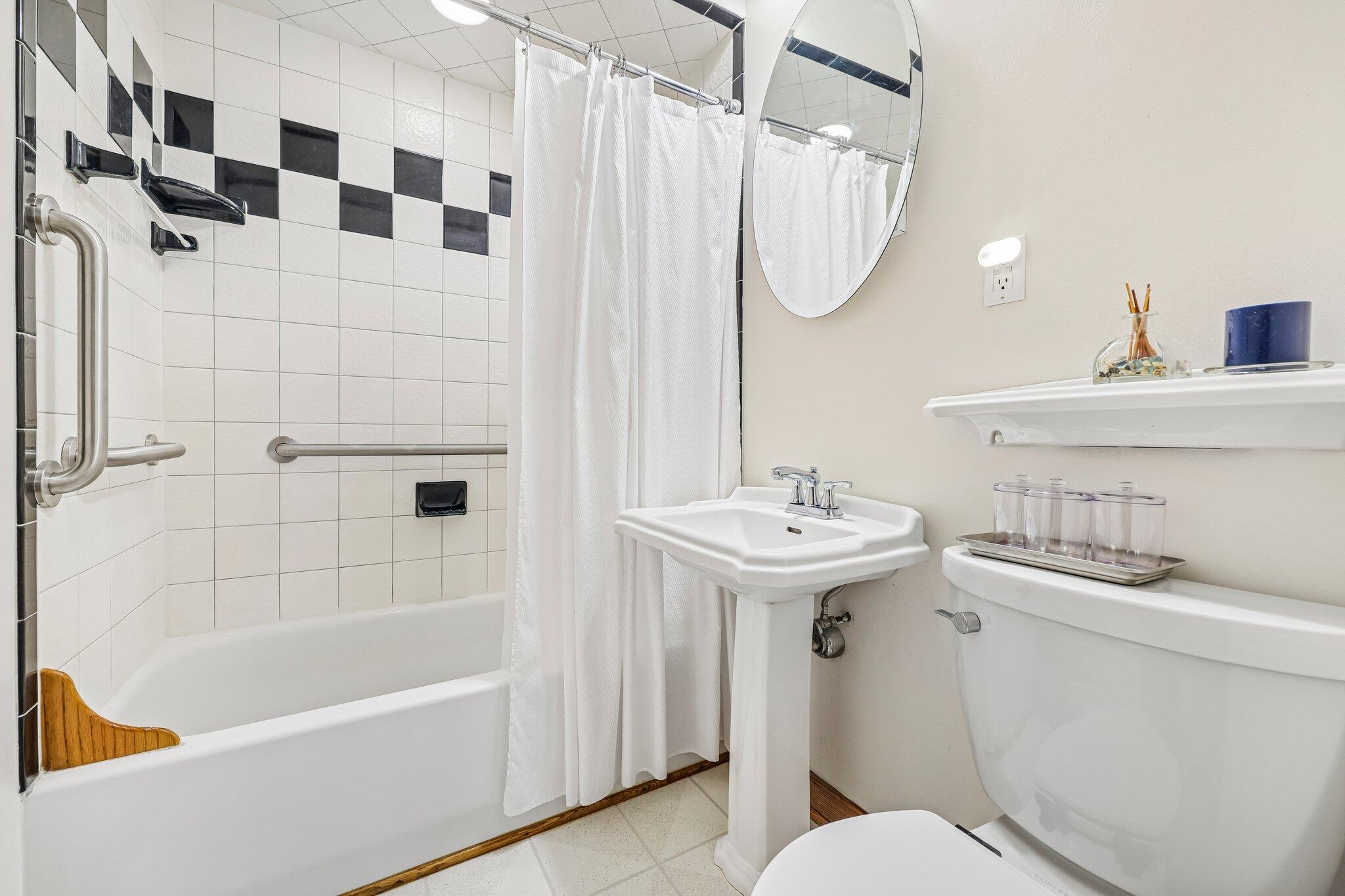 4963 North 127th Street Butler, WI 53007 - Photo 10 of 27 127th 1st flr bathroom