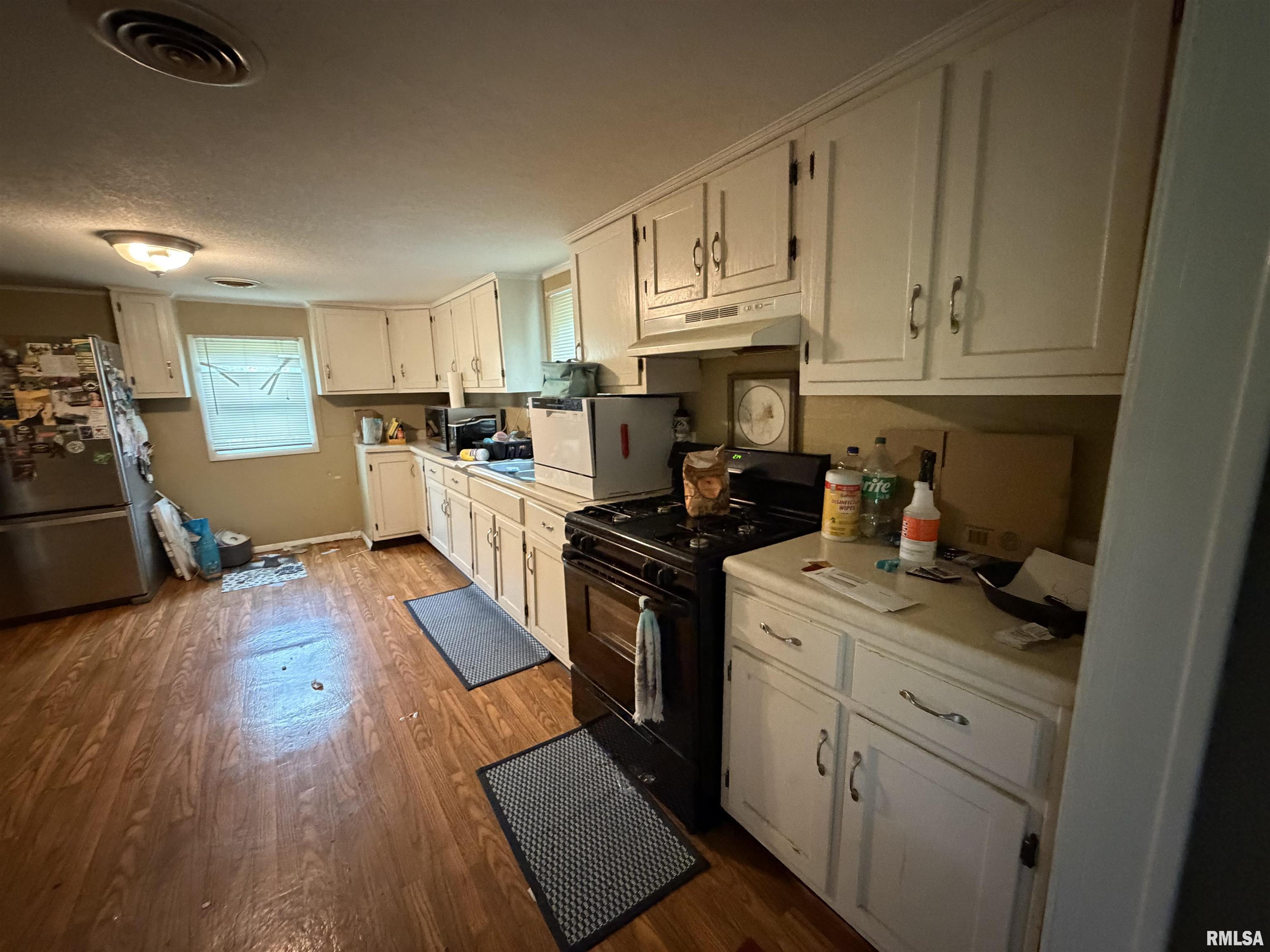 616 East Hays Avenue Decatur, IL 62526 - Photo 9 of 15