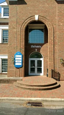 a house view with a outdoor space