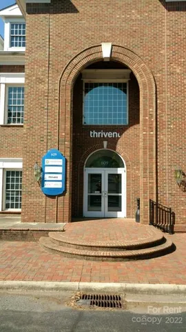 a house view with a outdoor space