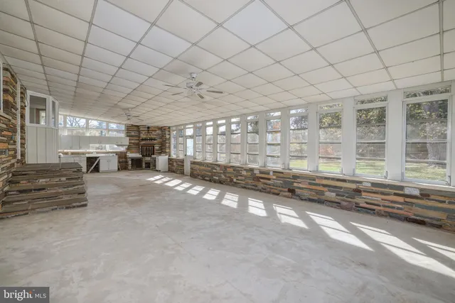 a view of a storage & utility room