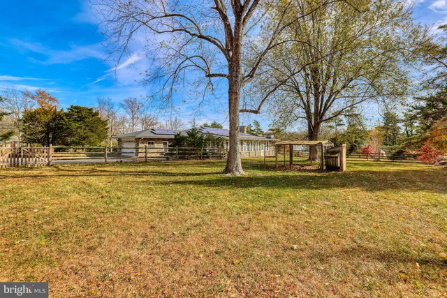 a view of a lake with houses