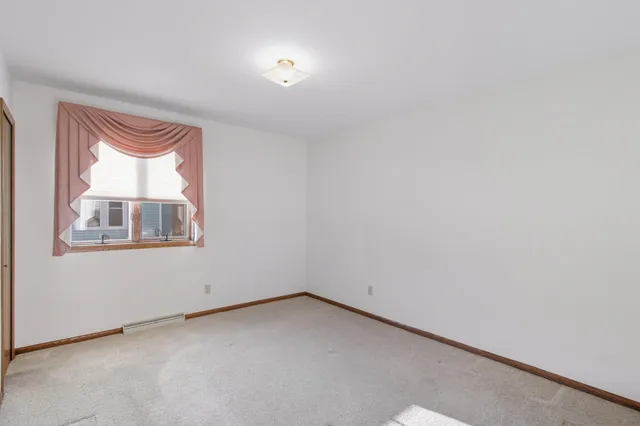 $369,900 | 118 Main Street, Arlington, WI 53911