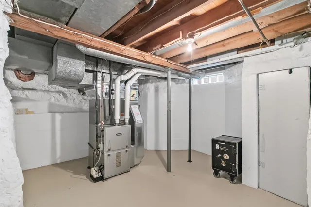 $369,900 | 118 Main Street, Arlington, WI 53911