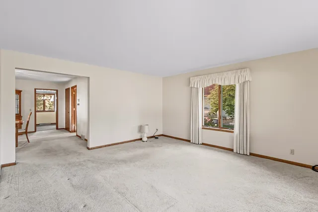 $369,900 | 118 Main Street, Arlington, WI 53911