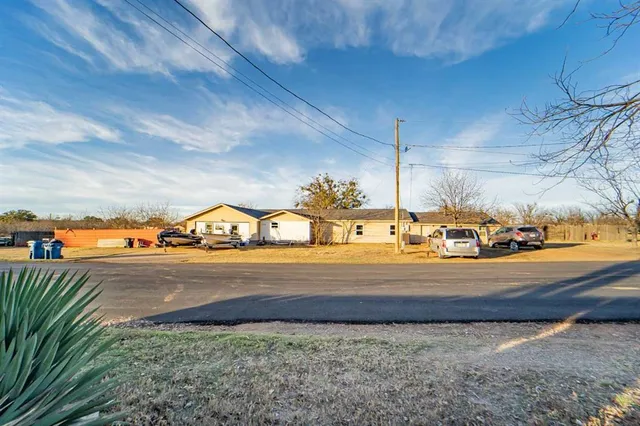 $190,000 | 1318 West 2nd Street, Breckenridge, TX 76424