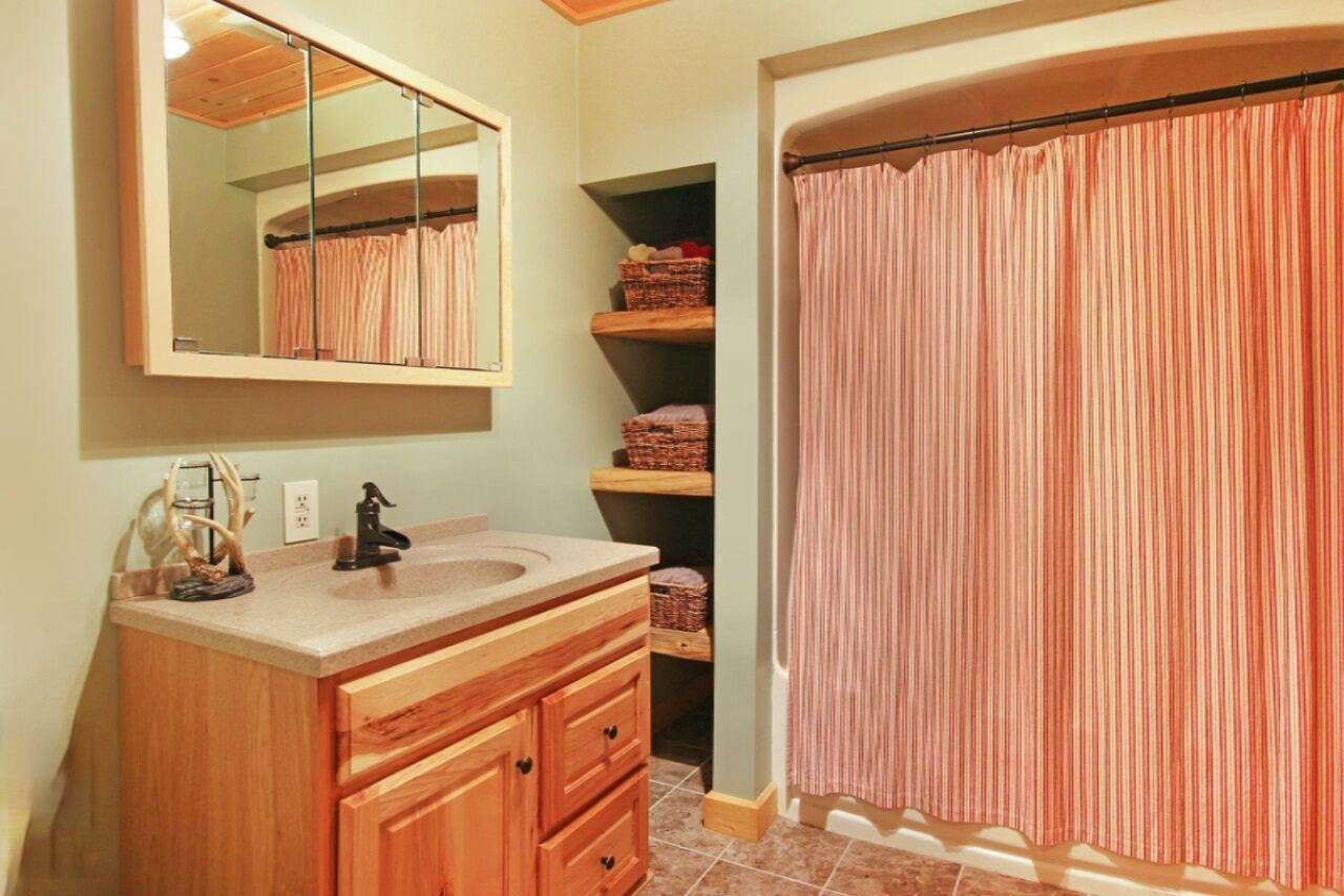 6016 East Filburn Road Fountain, MI 49410 - Photo 18 of 26 IMG_4604_preview.jpeg