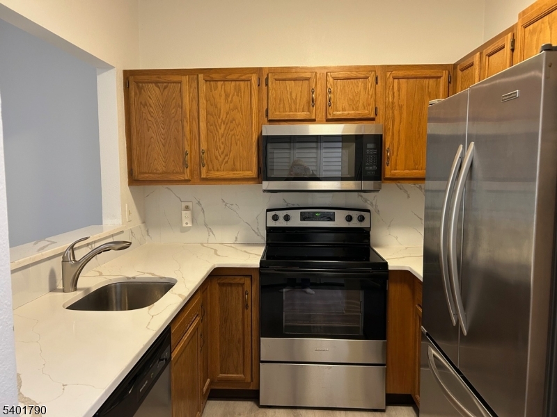 65 Wentworth Road Bedminster, NJ 07921 - Photo 7 of 18