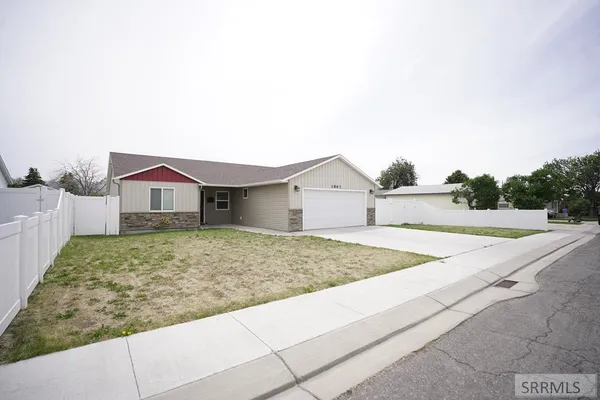 $318,900 | 1863 Scottsdale Drive, Pocatello, ID 83202