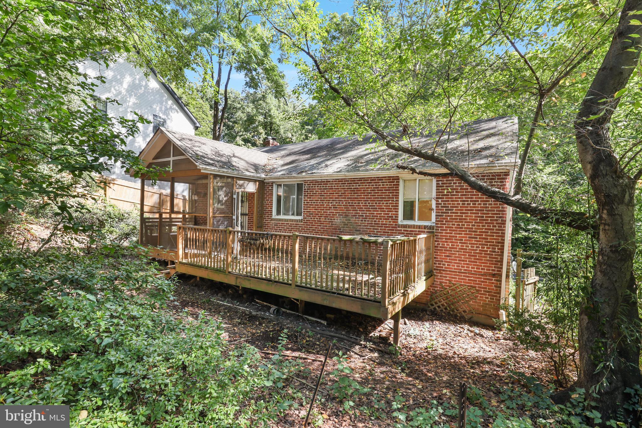 8008 Valley Street Silver Spring, MD 20910 - Photo 35 of 37 Exterior - Rear