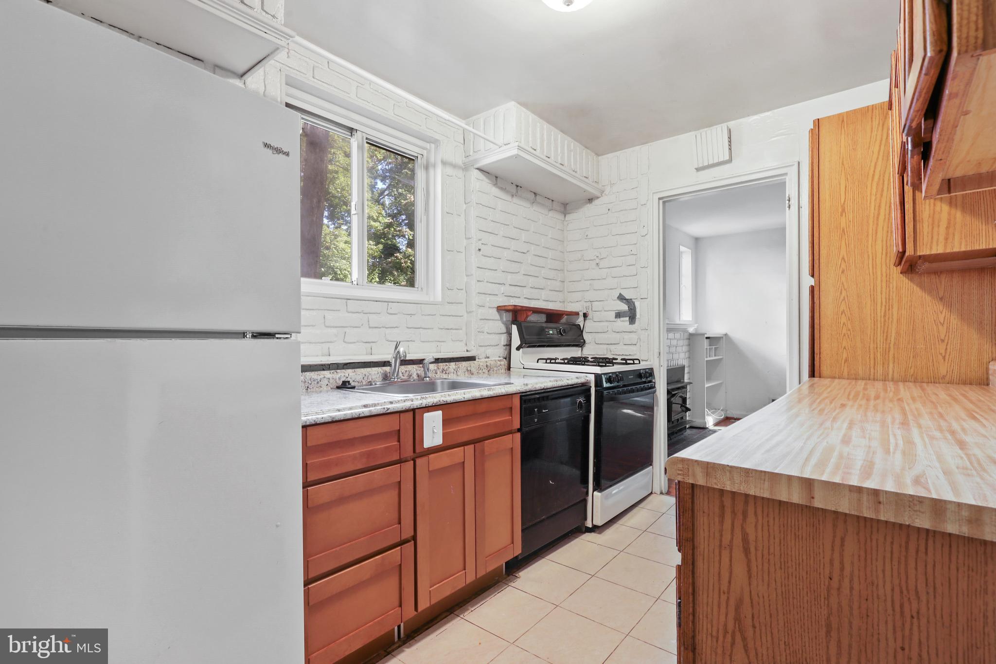 8008 Valley Street Silver Spring, MD 20910 - Photo 10 of 37 Kitchen