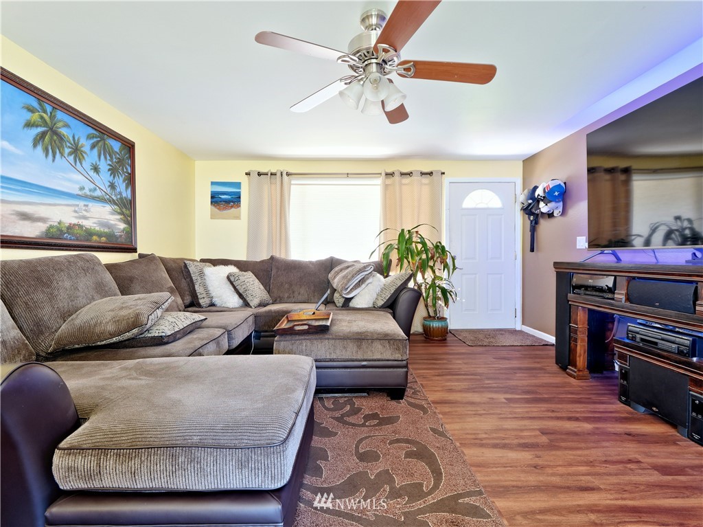 21231 3rd Avenue West Bothell, WA 98021 - Photo 4 of 25
