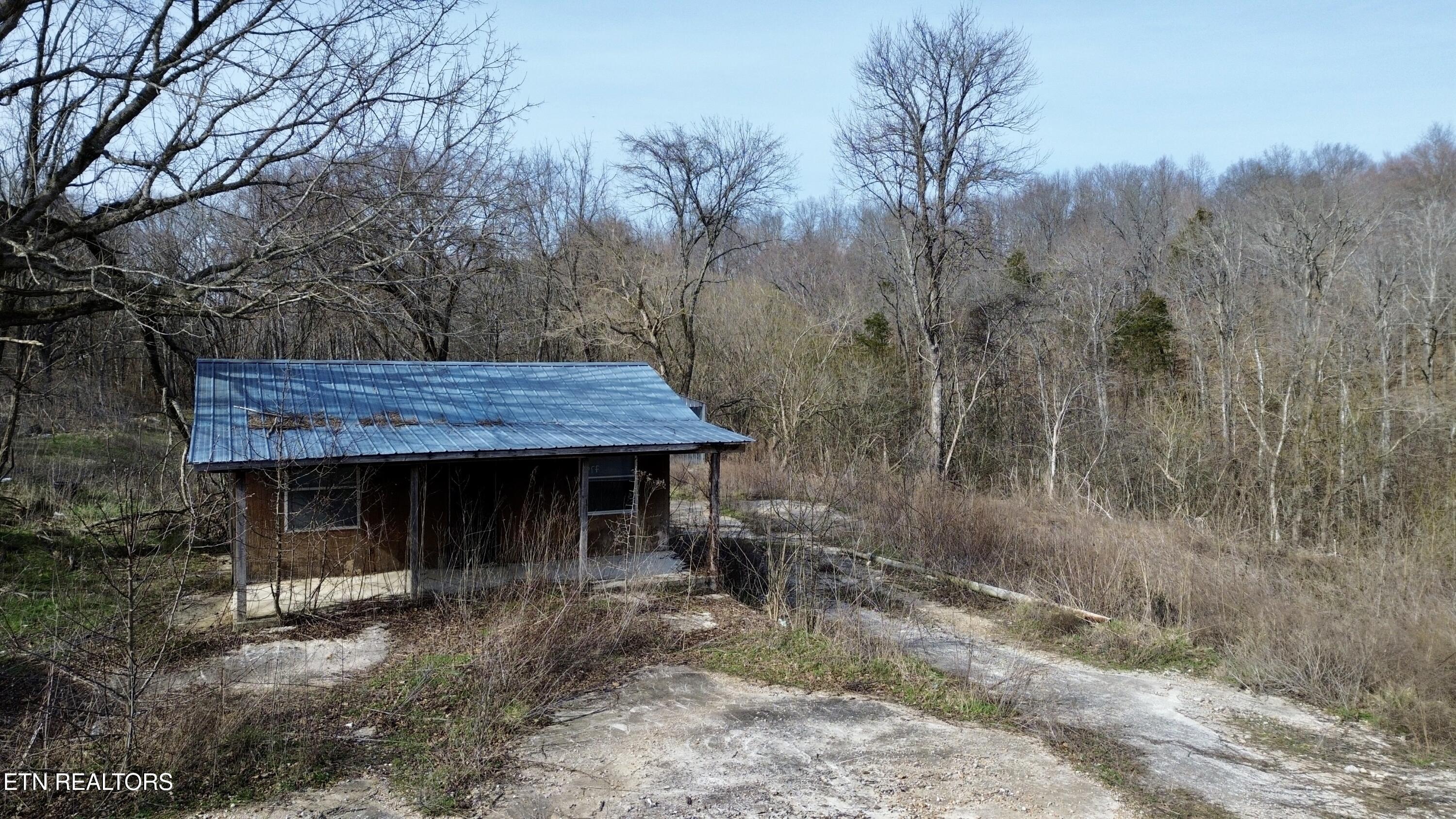 3322 Viola Road McMinnville, TN 37110 - Photo 7 of 11 DJI_0570