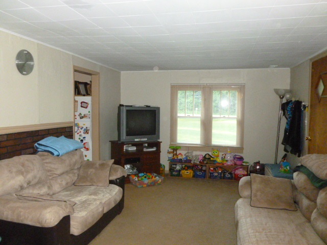 4119 Rotary Road Rockford, IL 61109 - Photo 4 of 8 Gallery Image 4