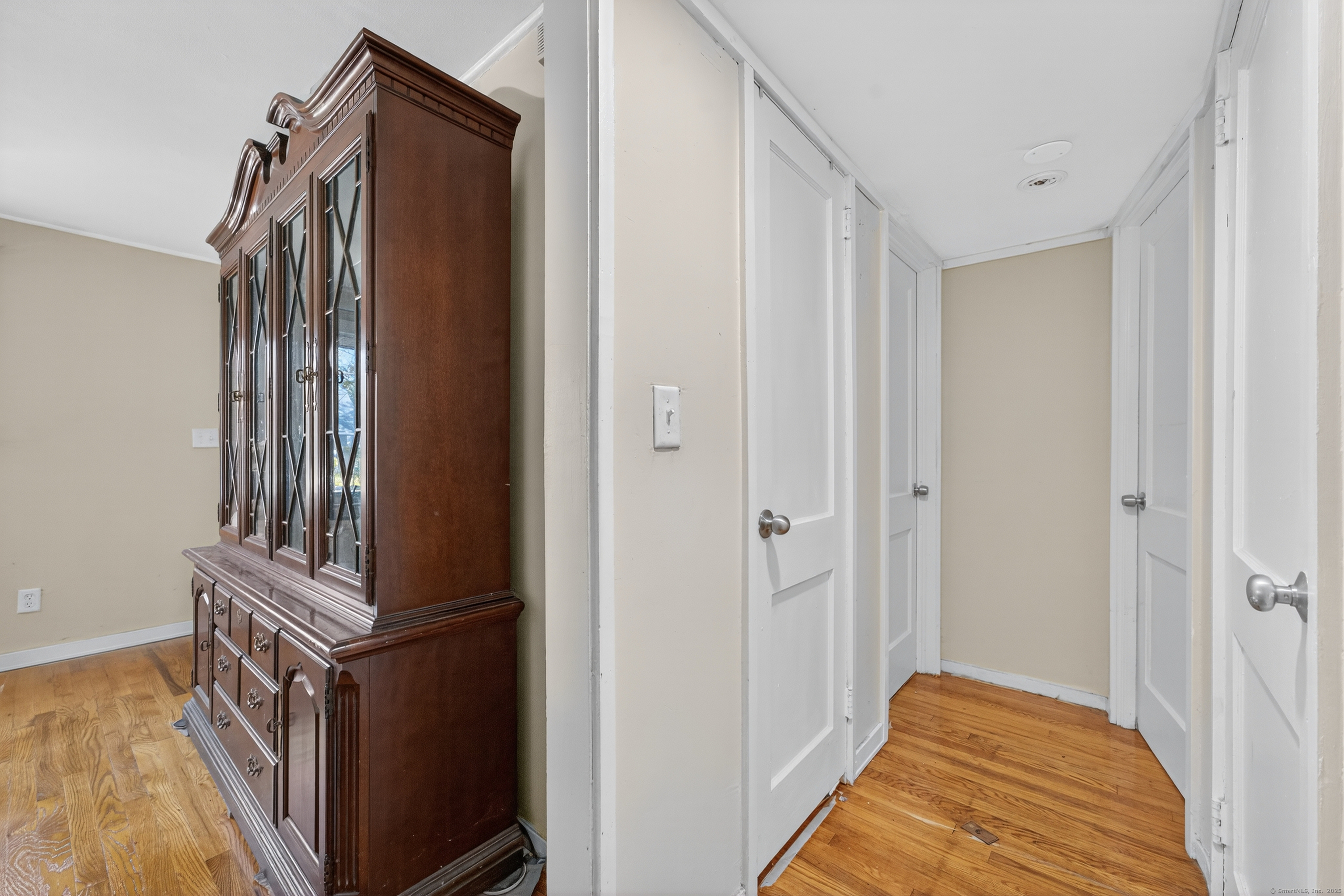 97 Boothbay Street Bloomfield, CT 06002 - Photo 13 of 34