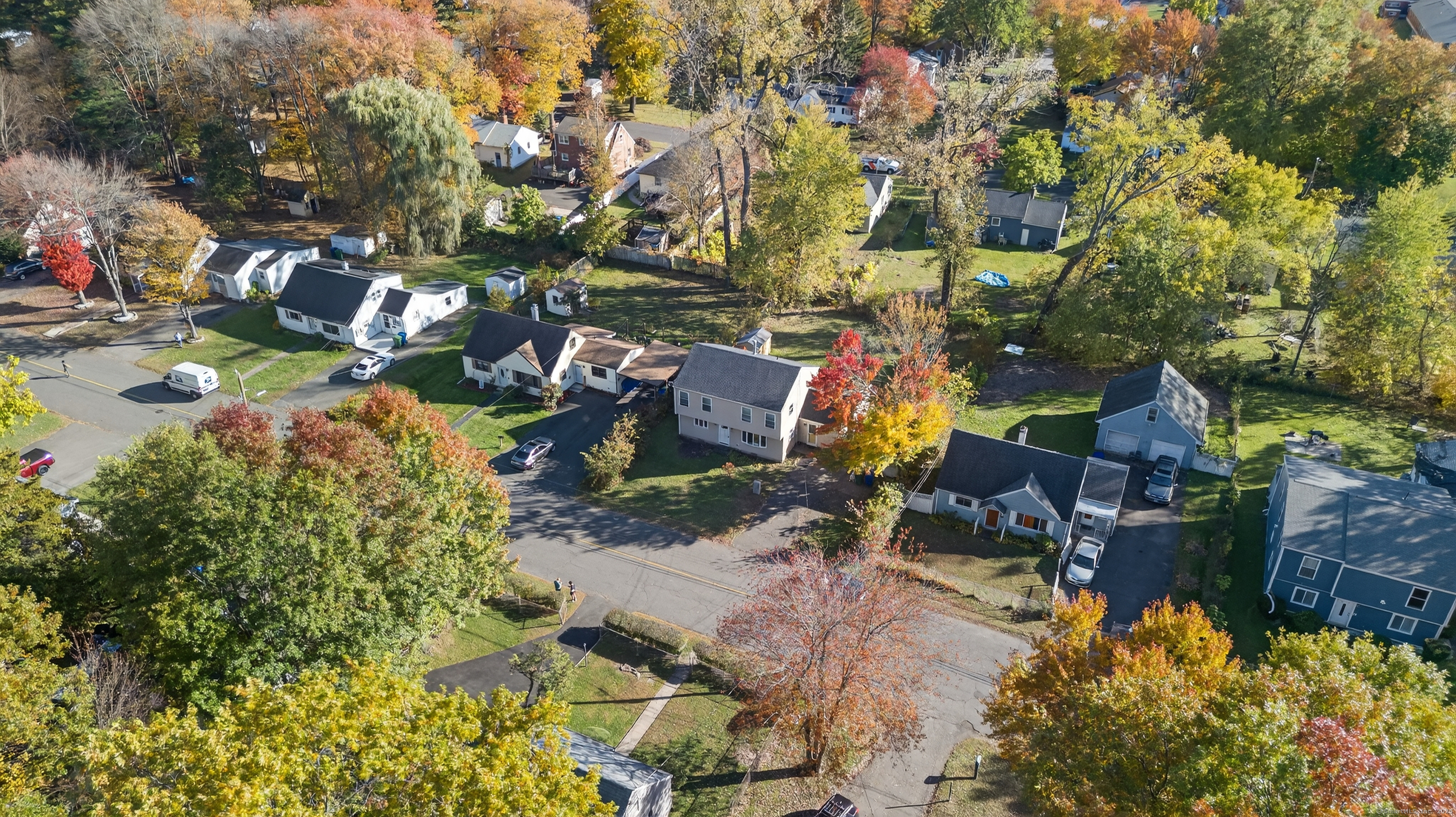 97 Boothbay Street Bloomfield, CT 06002 - Photo 5 of 34