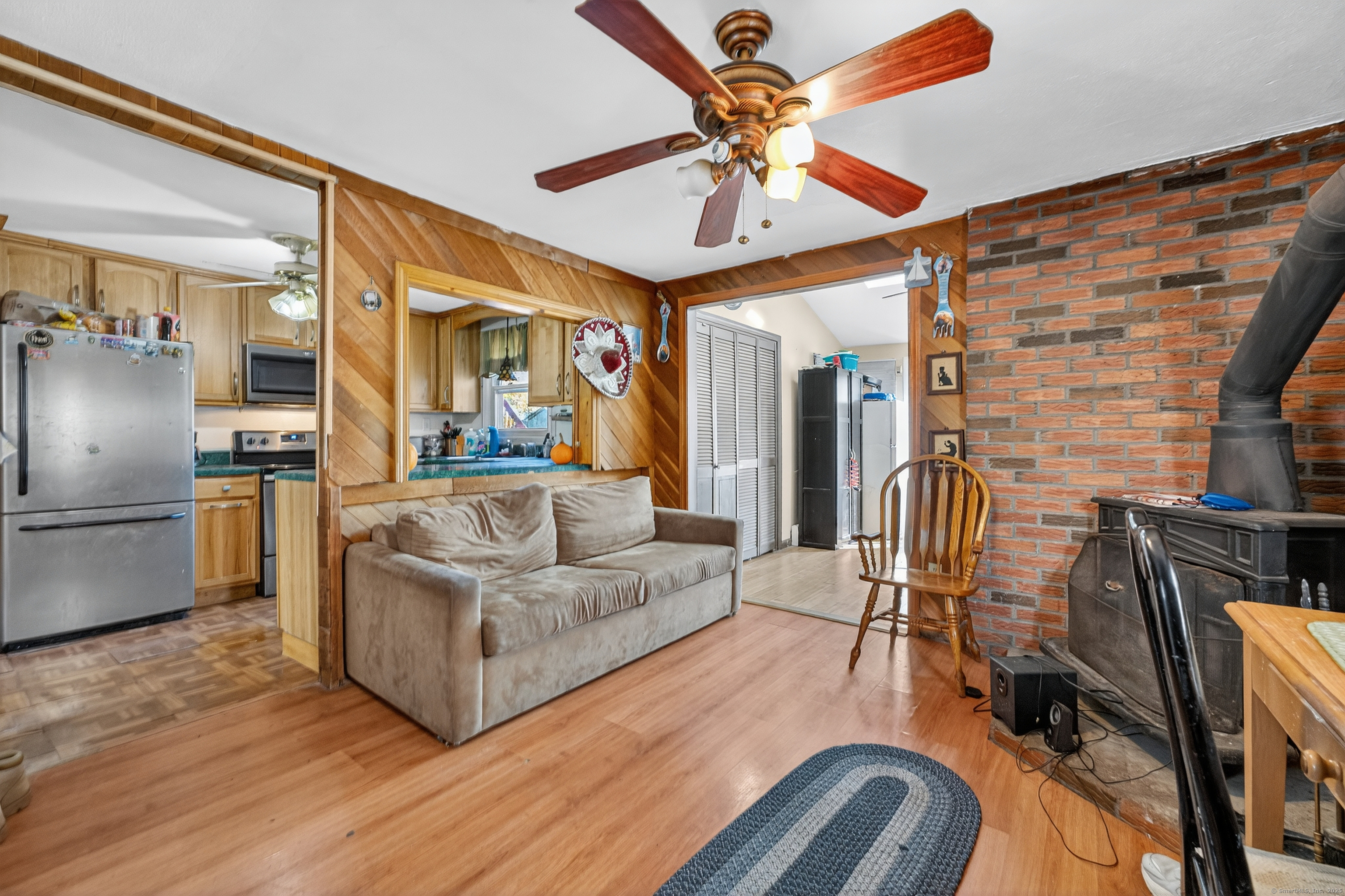 97 Boothbay Street Bloomfield, CT 06002 - Photo 7 of 34