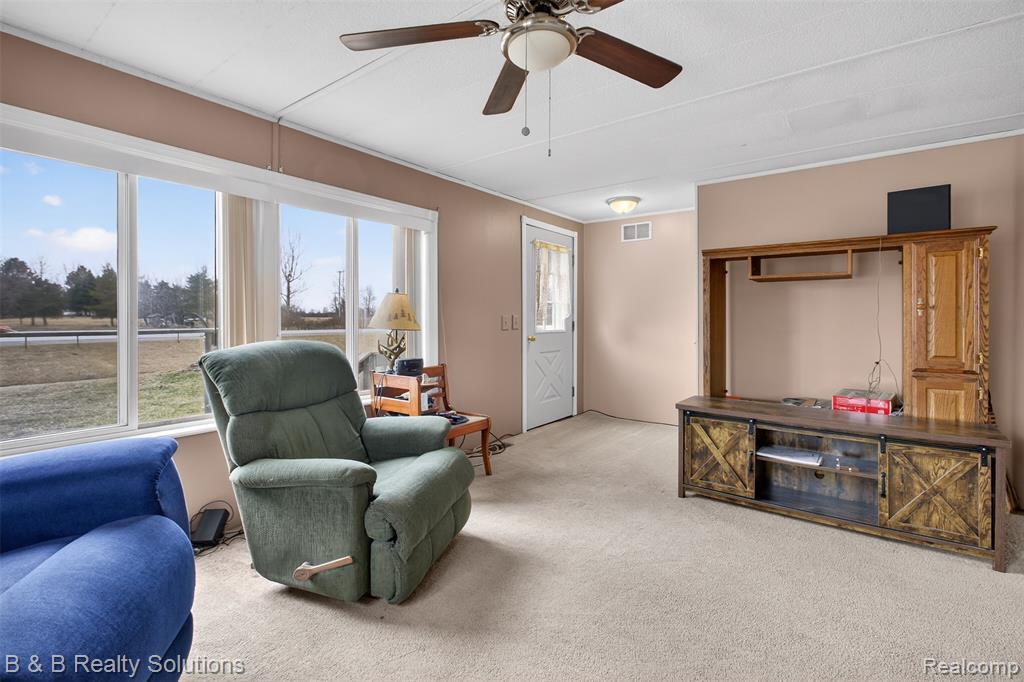 6946 Clifford Road Marlette, MI 48453 - Photo 6 of 25