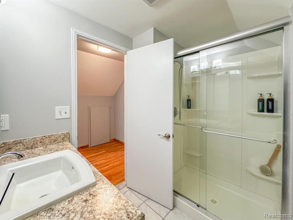 20660 Armada Ridge Road Armada, MI 48005 - Photo 15 of 30