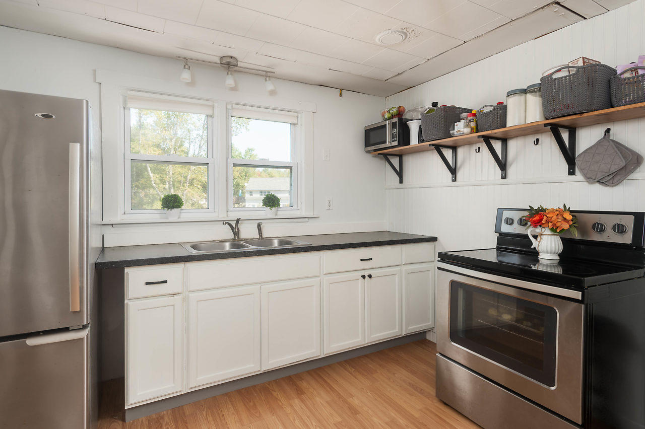 109 Emerys Bridge Road South Berwick, ME 03908 - Photo 14 of 33 014-109EmerysBridgeRoad-SouthBerwick-ME-