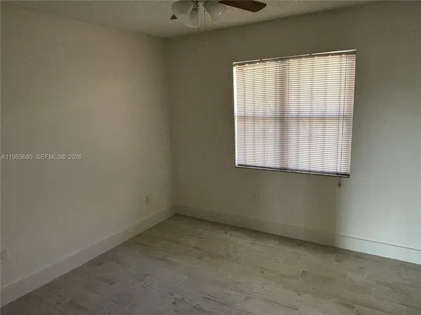 $2,500 | 1121 Southwest 122nd Avenue, Unit 414, Miami, FL 33184