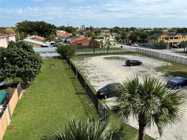 $2,500 | 1121 Southwest 122nd Avenue, Unit 414, Miami, FL 33184