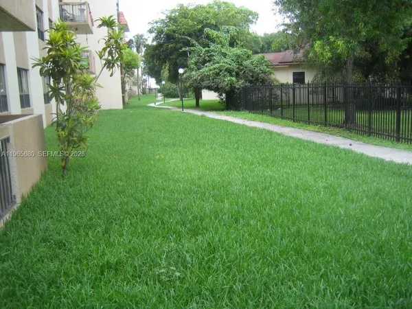 $2,500 | 1121 Southwest 122nd Avenue, Unit 414, Miami, FL 33184