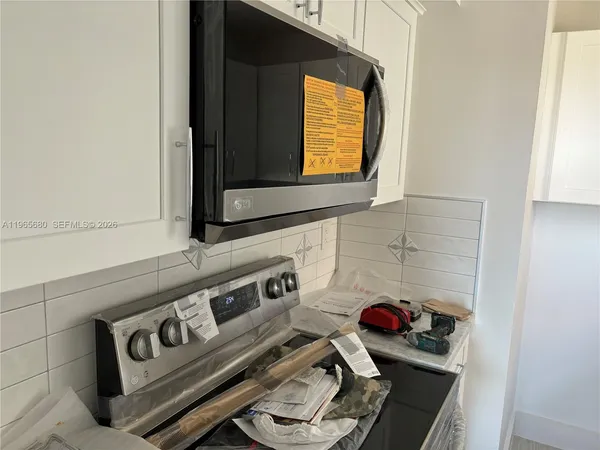 $2,500 | 1121 Southwest 122nd Avenue, Unit 414, Miami, FL 33184